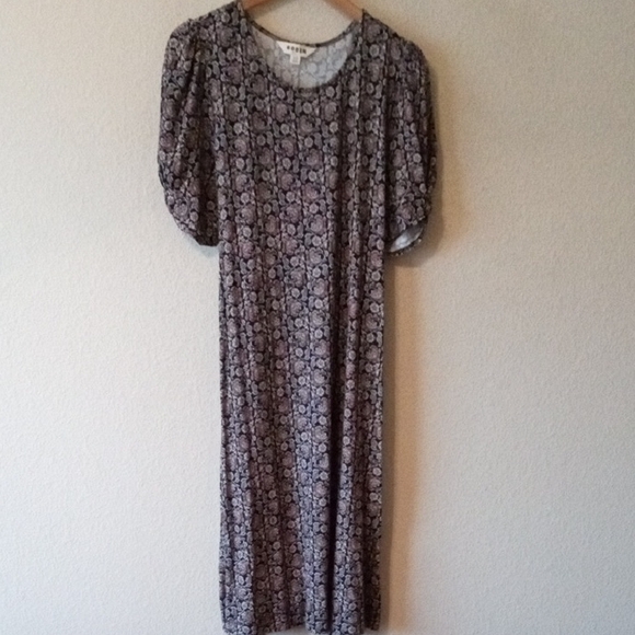 Floral Puff Sleeve Dress - Picture 4 of 9